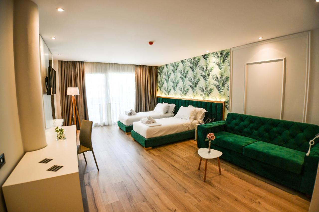Iliad Hotel دراس المظهر الخارجي الصورة