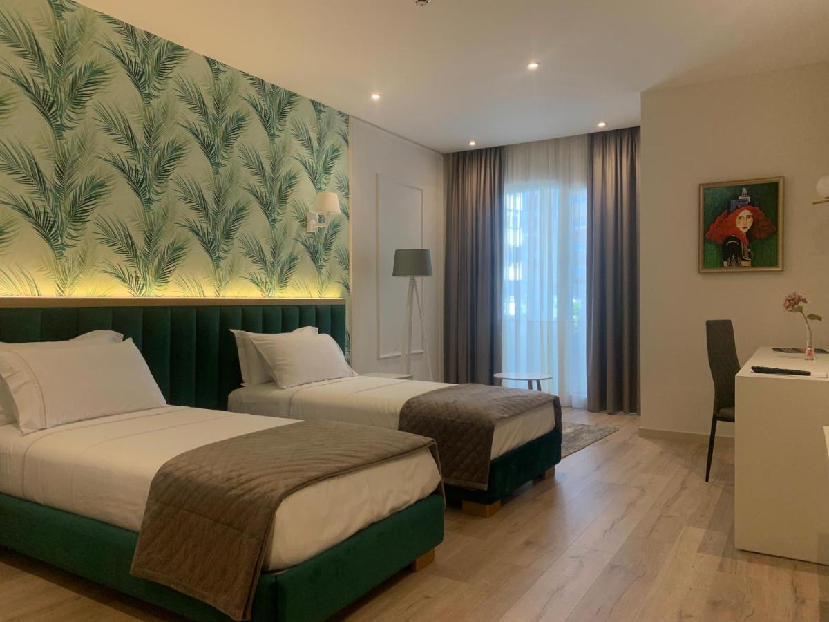 Iliad Hotel دراس المظهر الخارجي الصورة